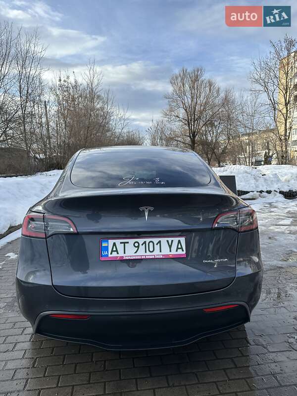 Позашляховик / Кросовер Tesla Model Y 2022 в Івано-Франківську