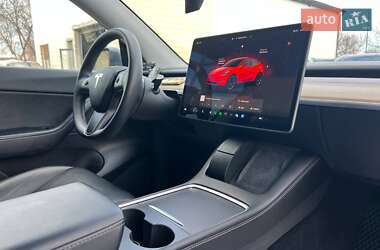 Позашляховик / Кросовер Tesla Model Y 2022 в Івано-Франківську