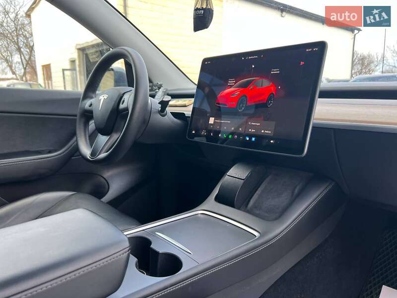 Позашляховик / Кросовер Tesla Model Y 2022 в Івано-Франківську