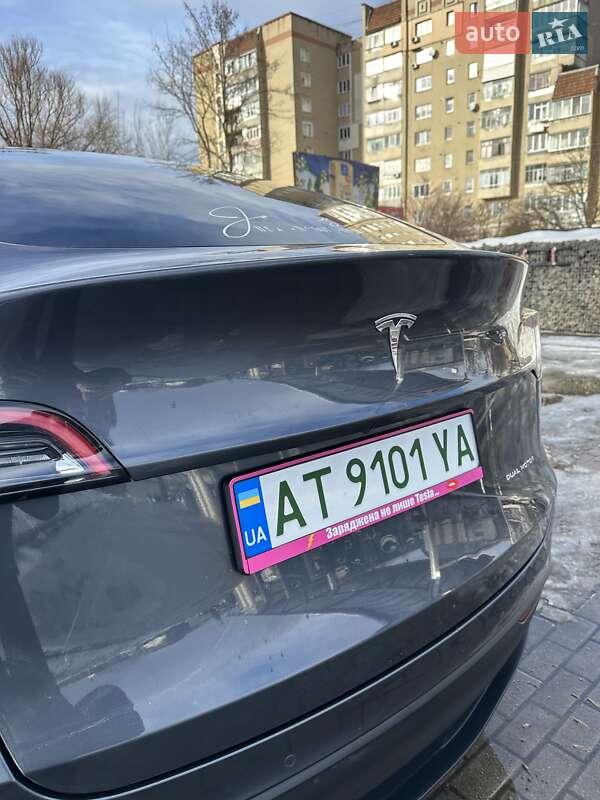 Внедорожник / Кроссовер Tesla Model Y 2022 в Ивано-Франковске