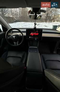 Позашляховик / Кросовер Tesla Model Y 2022 в Івано-Франківську