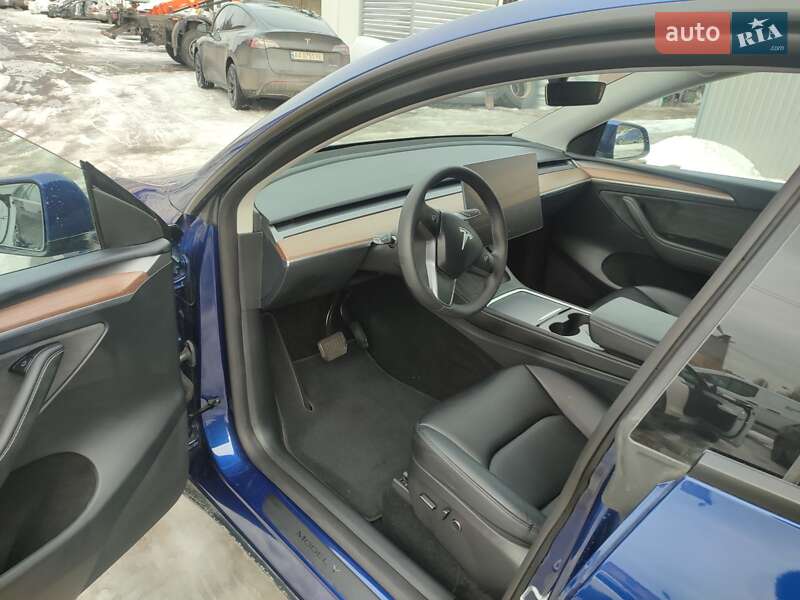 Внедорожник / Кроссовер Tesla Model Y 2024 в Киеве фото 8 Внедорожник / Кроссовер Tesla Model Y 2024 в Киеве
