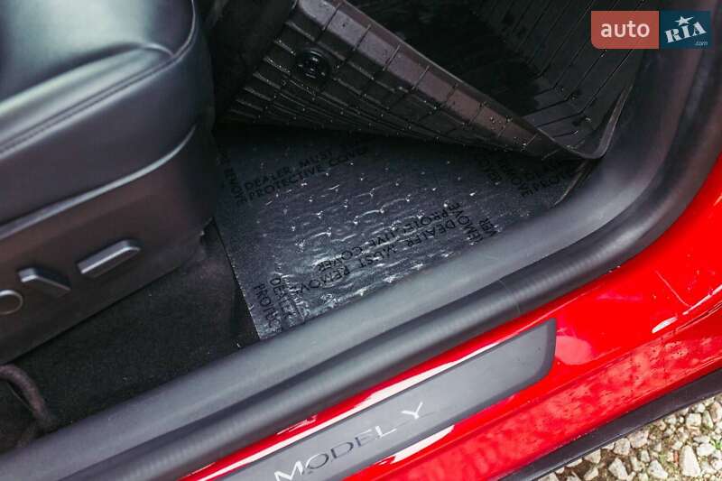 Внедорожник / Кроссовер Tesla Model Y 2020 в Умани