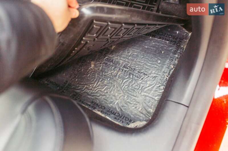 Внедорожник / Кроссовер Tesla Model Y 2020 в Умани