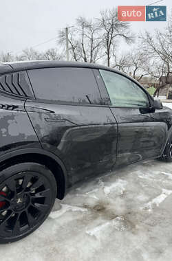 Внедорожник / Кроссовер Tesla Model Y 2021 в Харькове