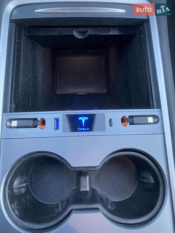 Внедорожник / Кроссовер Tesla Model Y 2023 в Самборе фото 32 Внедорожник / Кроссовер Tesla Model Y 2023 в Самборе