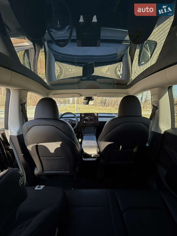 Позашляховик / Кросовер Tesla Model Y 2024 в Львові