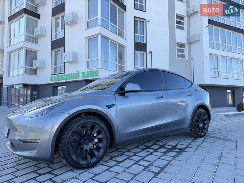 Tesla Model Y 2024 Tesla Model Y 2024