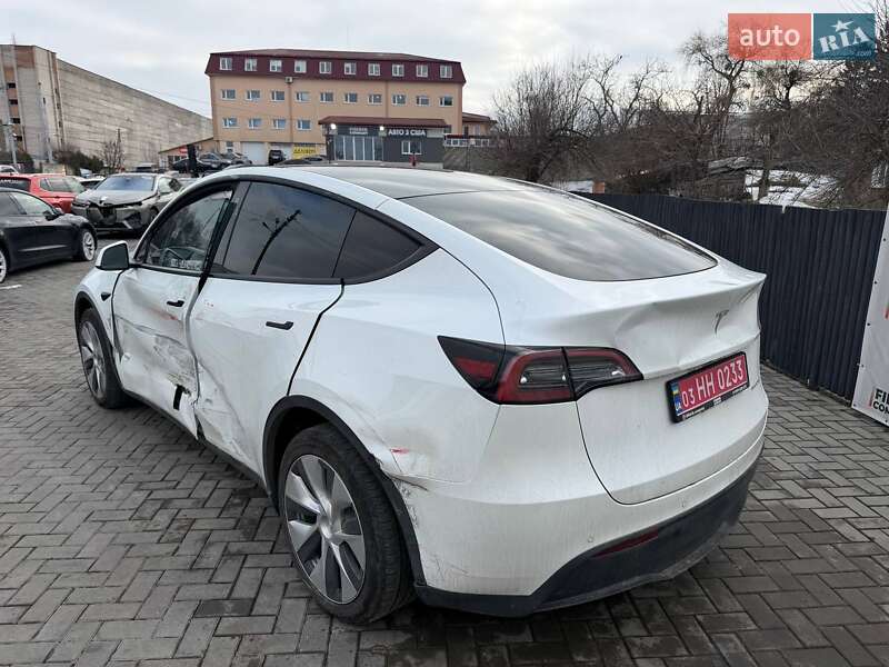 Внедорожник / Кроссовер Tesla Model Y 2021 в Луцке