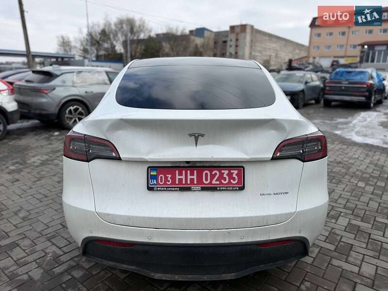 Внедорожник / Кроссовер Tesla Model Y 2021 в Луцке