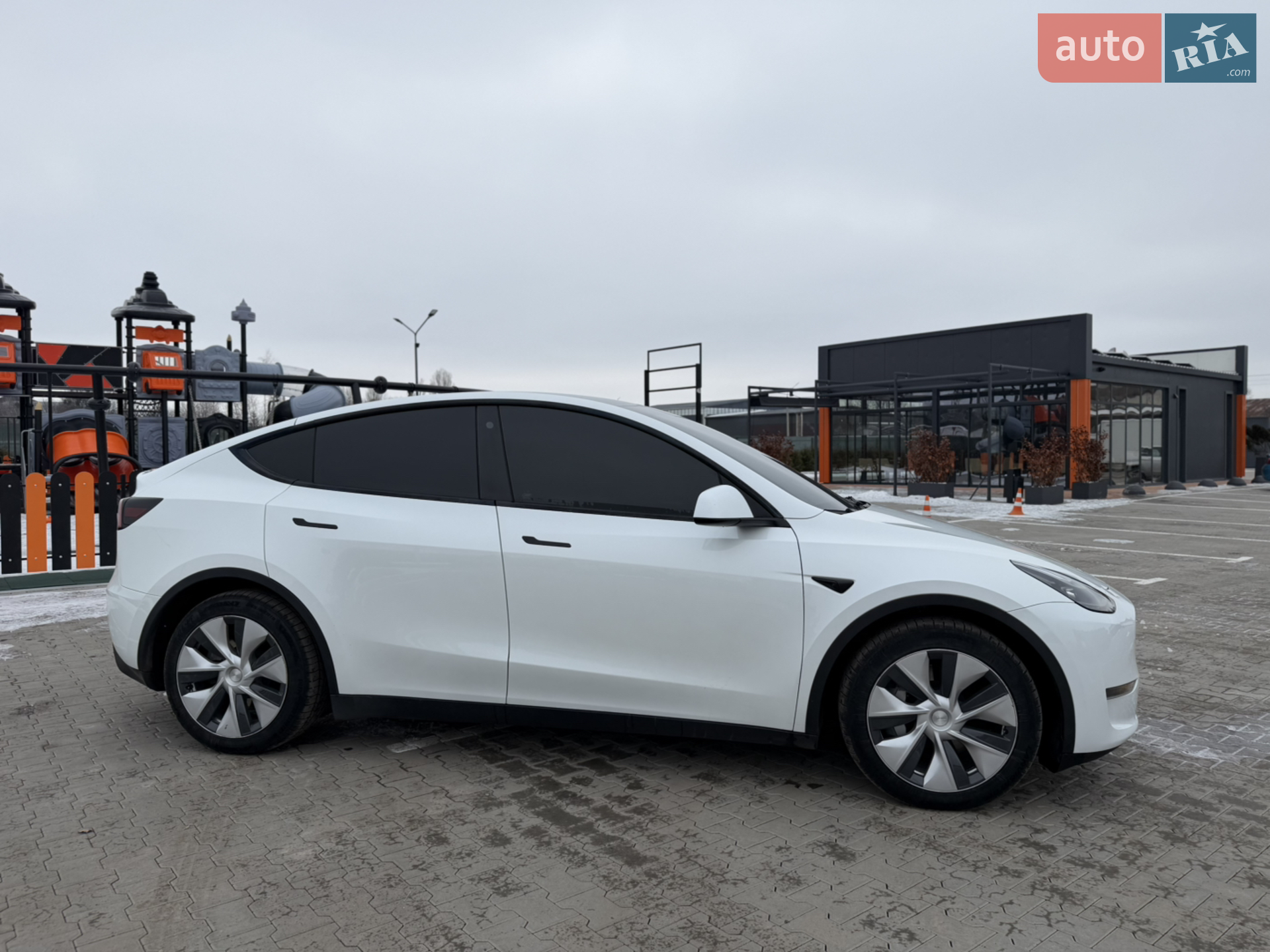 2022 Tesla Model Y - мініатюра 6