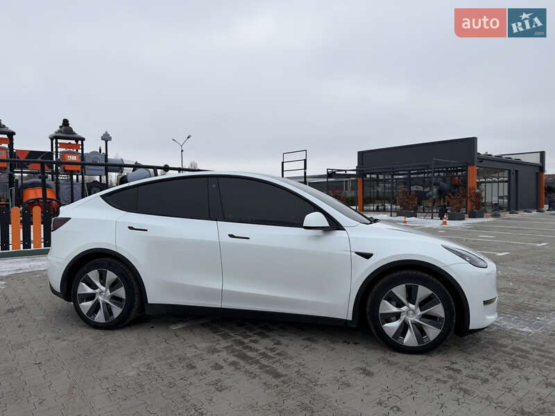 Позашляховик / Кросовер Tesla Model Y 2022 в Вінниці фото 6 Позашляховик / Кросовер Tesla Model Y 2022 в Вінниці
