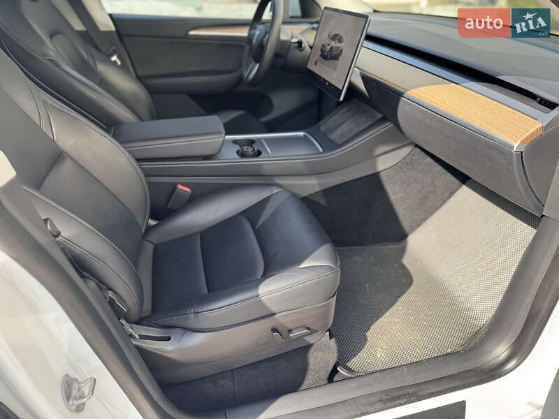 Позашляховик / Кросовер Tesla Model Y 2022 в Дніпрі
