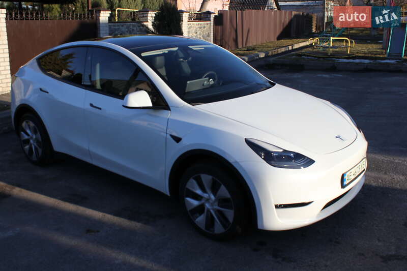 Внедорожник / Кроссовер Tesla Model Y 2024 в Днепре фото 3 Внедорожник / Кроссовер Tesla Model Y 2024 в Днепре