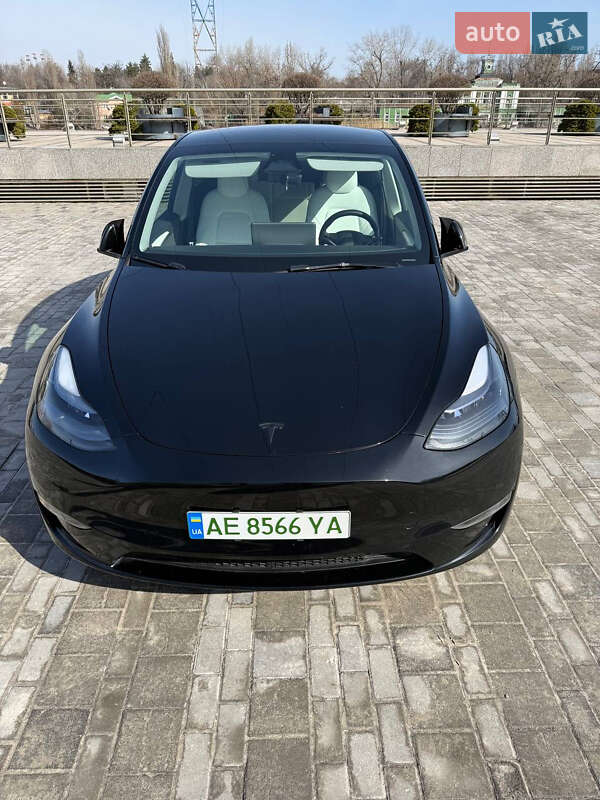Позашляховик / Кросовер Tesla Model Y 2023 в Дніпрі