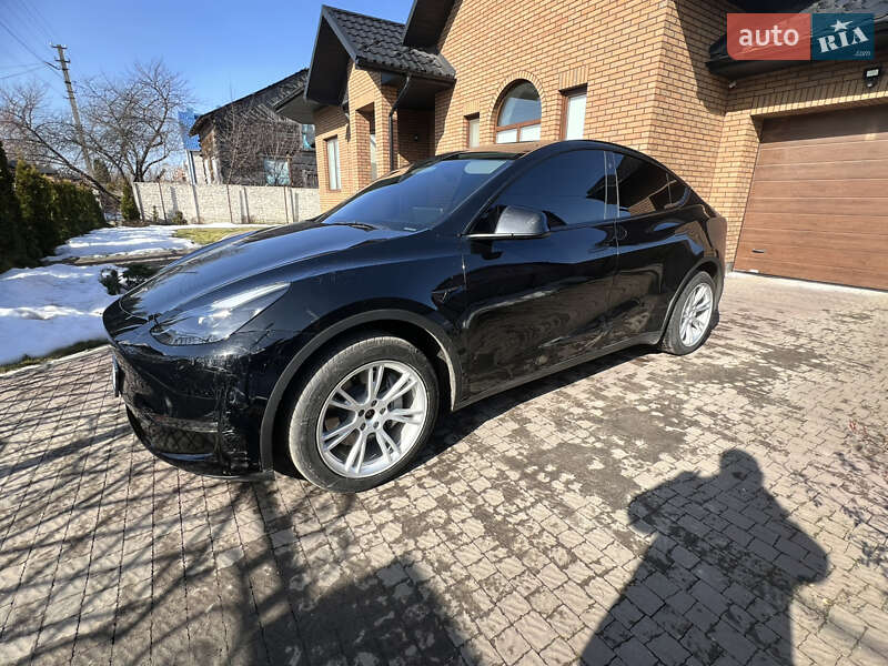 Позашляховик / Кросовер Tesla Model Y 2023 в Луцьку