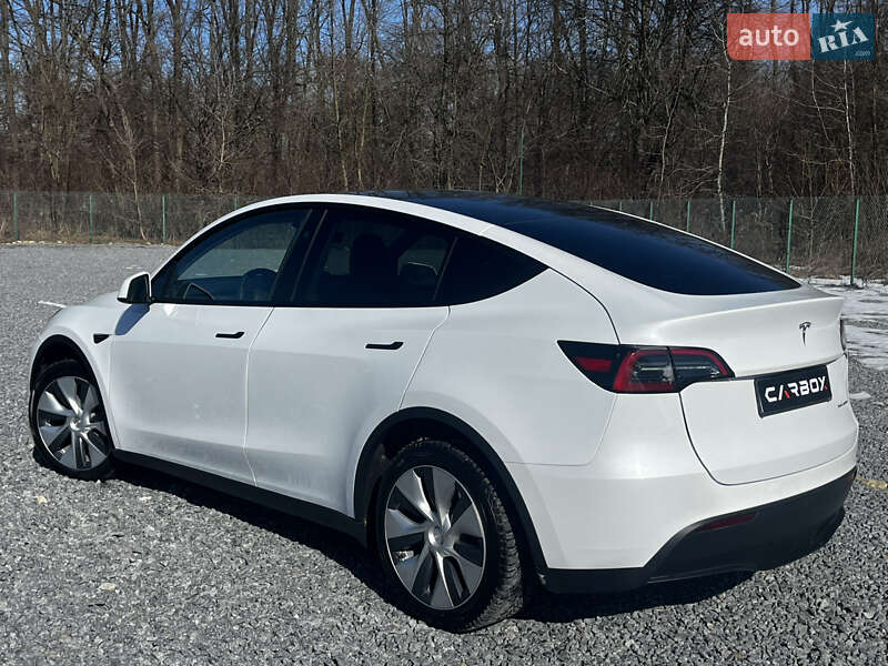 Позашляховик / Кросовер Tesla Model Y 2023 в Львові