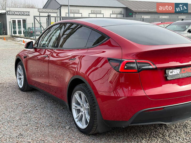 Позашляховик / Кросовер Tesla Model Y 2023 в Стрию