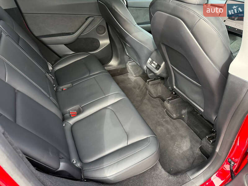 Позашляховик / Кросовер Tesla Model Y 2023 в Стрию