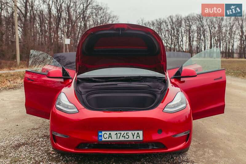 Внедорожник / Кроссовер Tesla Model Y 2020 в Умани