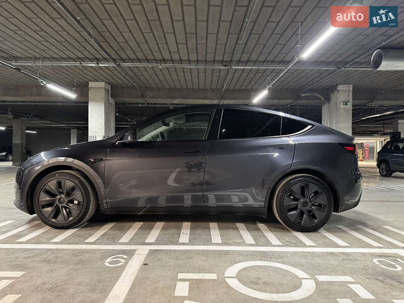 Внедорожник / Кроссовер Tesla Model Y 2024 в Львове