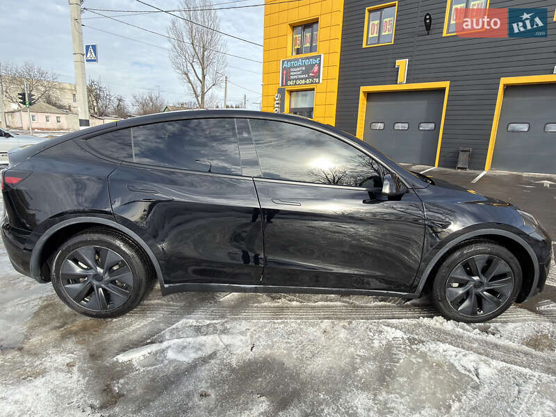 Позашляховик / Кросовер Tesla Model Y 2024 в Харкові