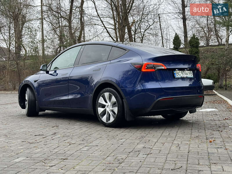 Внедорожник / Кроссовер Tesla Model Y 2022 в Дрогобыче