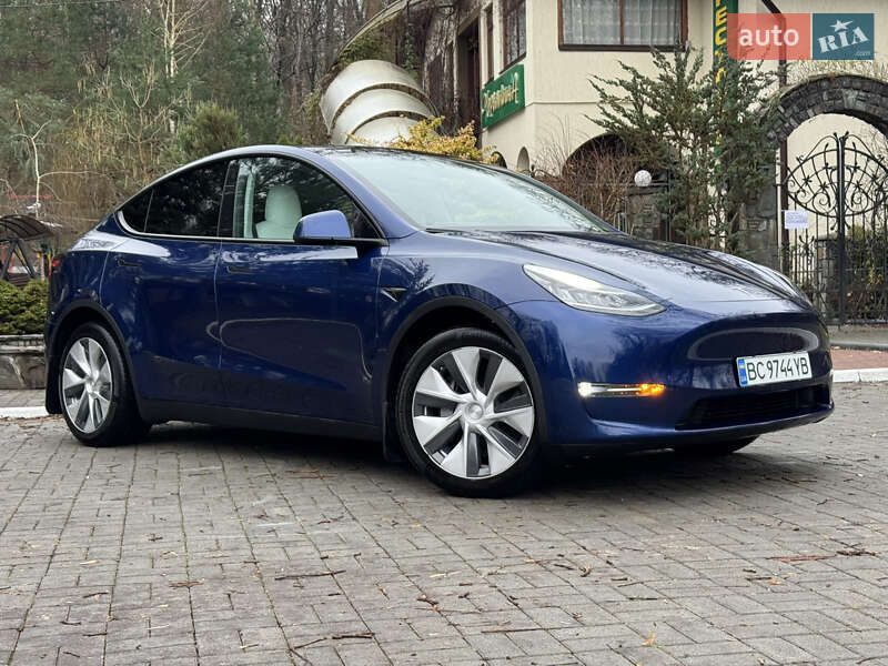 Внедорожник / Кроссовер Tesla Model Y 2022 в Дрогобыче