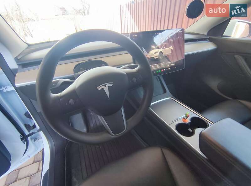 Внедорожник / Кроссовер Tesla Model Y 2022 в Черкассах