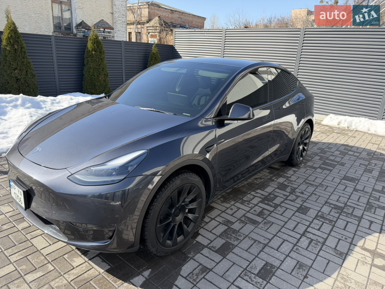 2025 Tesla Model Y - мініатюра 23