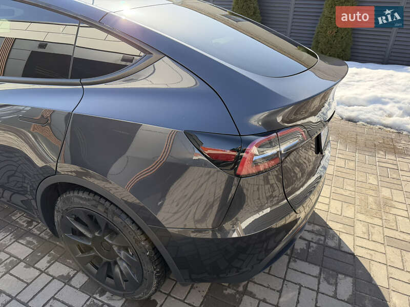 Позашляховик / Кросовер Tesla Model Y 2024 в Черкасах