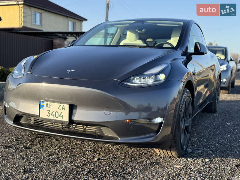 Tesla Model Y 2023 Tesla Model Y 2023