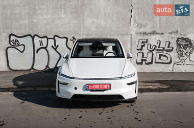 Внедорожник / Кроссовер Tesla Model Y 2026 в Львове