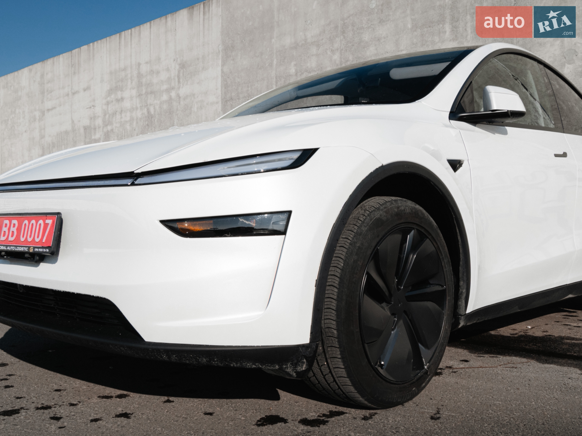 2025 Tesla Model Y - мініатюра 7