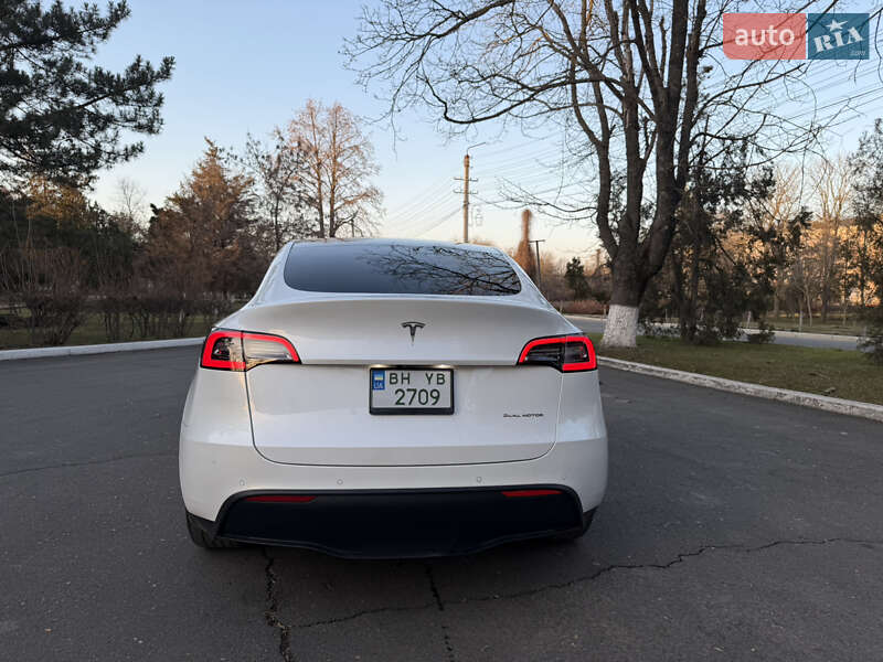 Позашляховик / Кросовер Tesla Model Y 2021 в Одесі