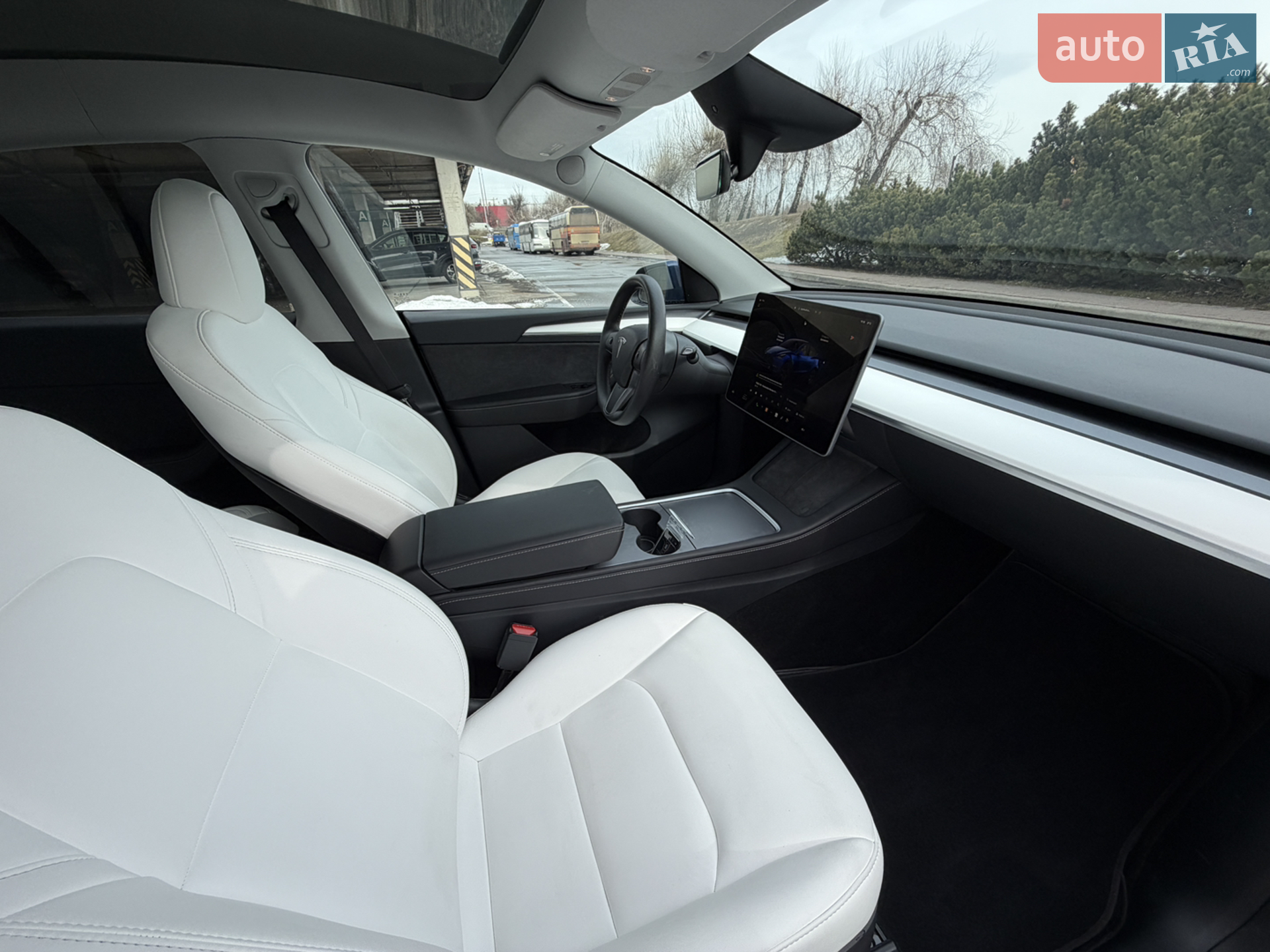 2024 Tesla Model Y - мініатюра 39