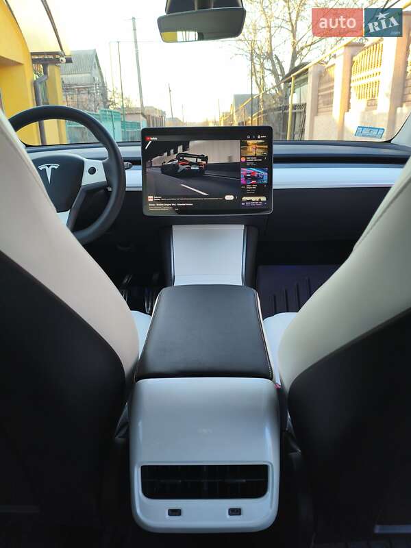 Позашляховик / Кросовер Tesla Model Y 2020 в Одесі