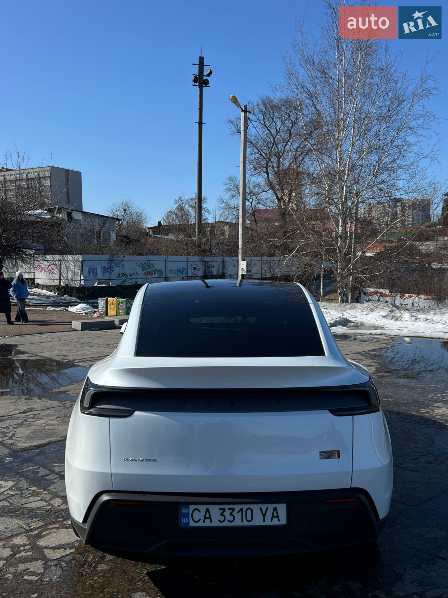 2025 Tesla Model Y - мініатюра 7