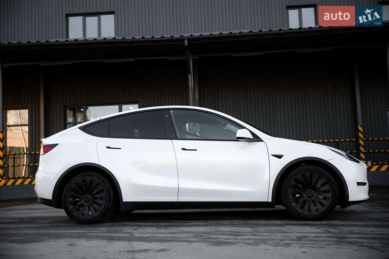 Позашляховик / Кросовер Tesla Model Y 2023 в Житомирі фото 4 Позашляховик / Кросовер Tesla Model Y 2023 в Житомирі