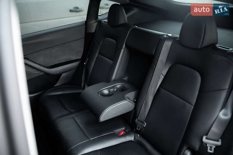 Позашляховик / Кросовер Tesla Model Y 2023 в Житомирі фото 35 Позашляховик / Кросовер Tesla Model Y 2023 в Житомирі