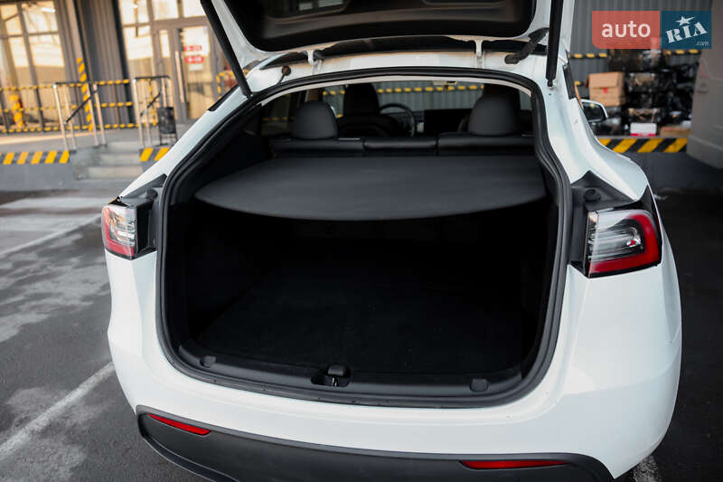 Позашляховик / Кросовер Tesla Model Y 2023 в Житомирі фото 54 Позашляховик / Кросовер Tesla Model Y 2023 в Житомирі