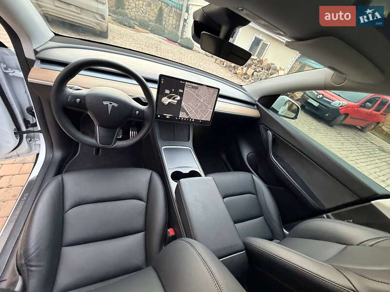 Позашляховик / Кросовер Tesla Model Y 2021 в Могилів-Подільському