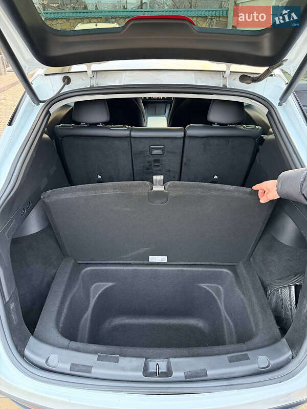 Позашляховик / Кросовер Tesla Model Y 2021 в Могилів-Подільському