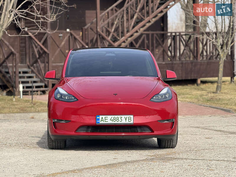 Позашляховик / Кросовер Tesla Model Y 2023 в Дніпрі фото 2 Позашляховик / Кросовер Tesla Model Y 2023 в Дніпрі
