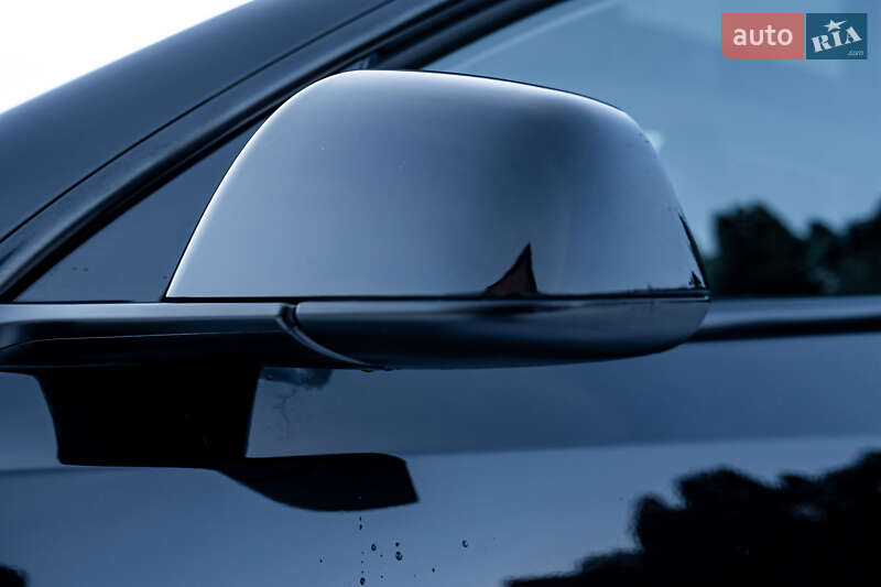Позашляховик / Кросовер Tesla Model Y 2023 в Києві