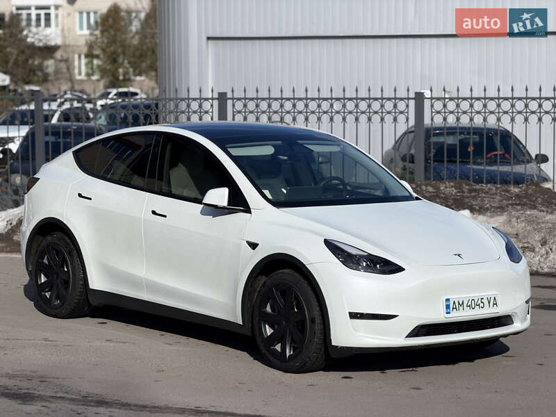 Внедорожник / Кроссовер Tesla Model Y 2023 в Коростене