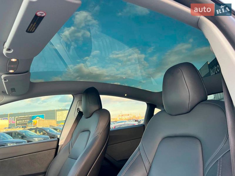 Внедорожник / Кроссовер Tesla Model Y 2020 в Львове