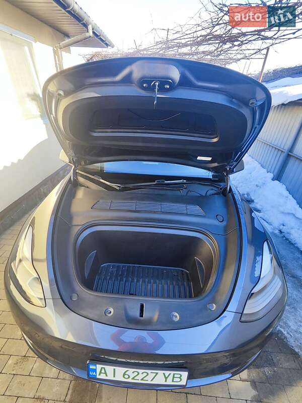 Внедорожник / Кроссовер Tesla Model Y 2023 в Борисполе