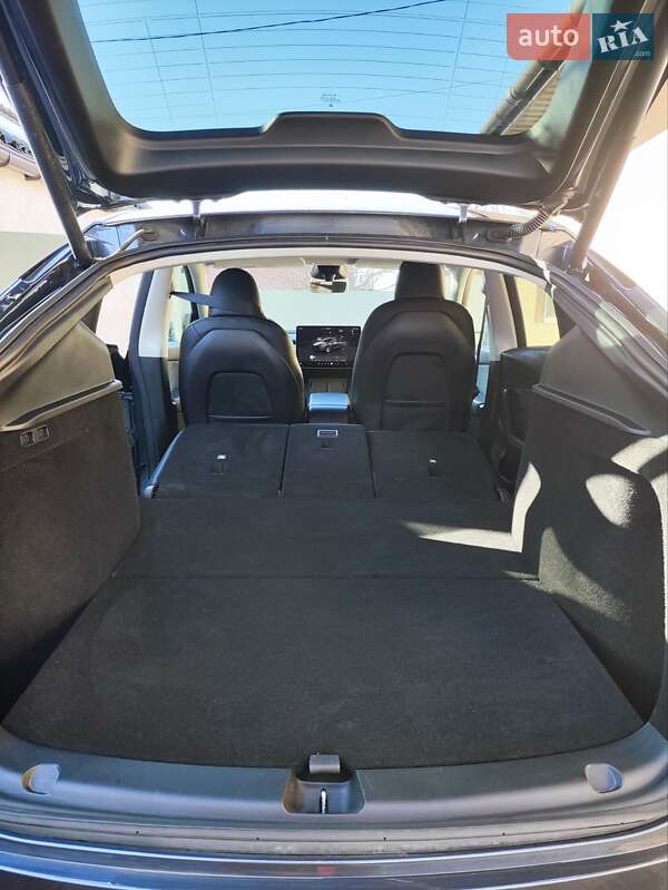 Внедорожник / Кроссовер Tesla Model Y 2023 в Борисполе