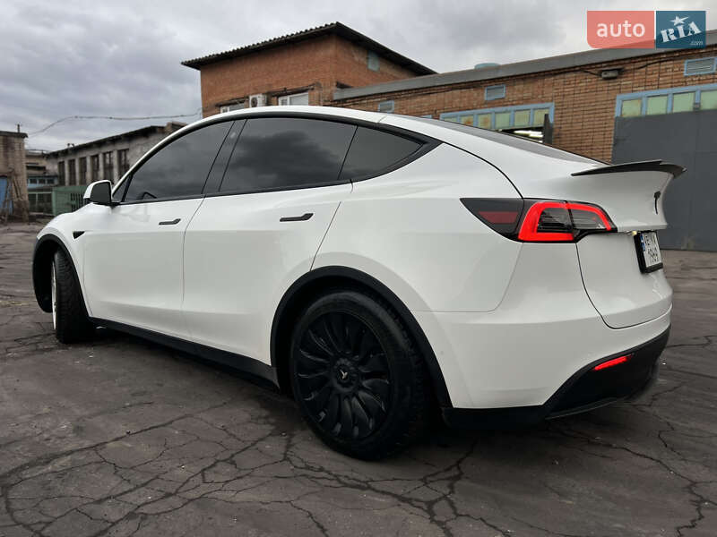Внедорожник / Кроссовер Tesla Model Y 2023 в Каменском
